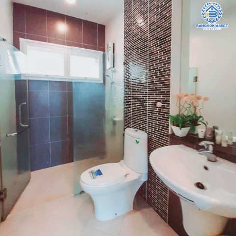 *****บ้านเดี่ยวมือสองย่านนนทบุรี ม.เพอร์เฟคมาสเตอร์พีช เซนจูรี่ รัตนาธิเบศร์ หลังมุม! เนื้อที่กว้างขวางแบบจัดเต็ม 138.7 ตร.ว. ฟังก์ชันจัดหนักถึง 4 ห้องนอน 4 ห้องน้ำ 4 ที่จอดรถ คฤหาสน์สไตล์โมเดิร์น บนทำเลติดถ.รัตนาธิเบศร์  ใกล้รถไฟฟ้าสายสีม่วง "สถานีไทรม้า" และทางด่วน "งามวงศ์วาน" จองด่วน!